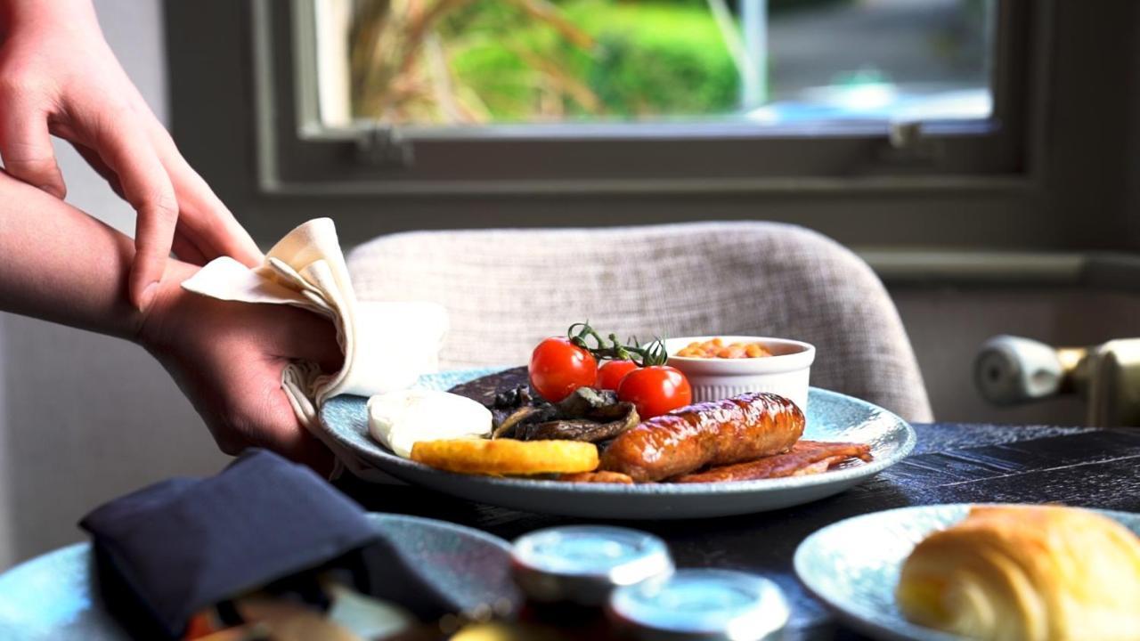The Cranleigh Boutique Hotel Bowness-on-Windermere Bagian luar foto